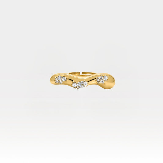 Ring with organic shape with CZ